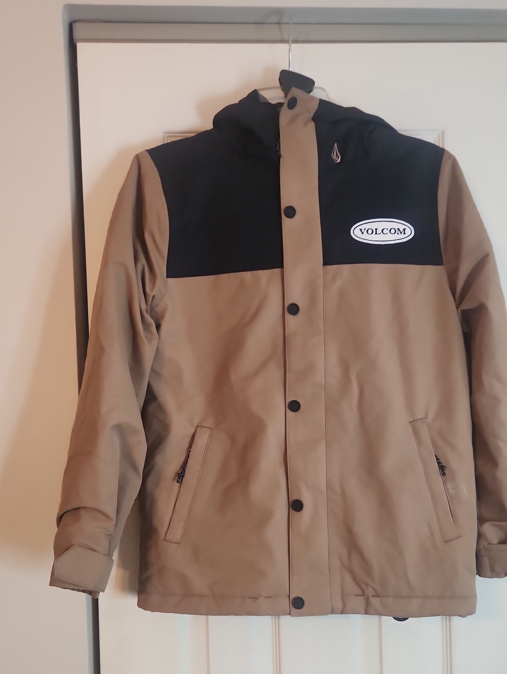 Volcom Tan and Black Hooded Ski Jacket